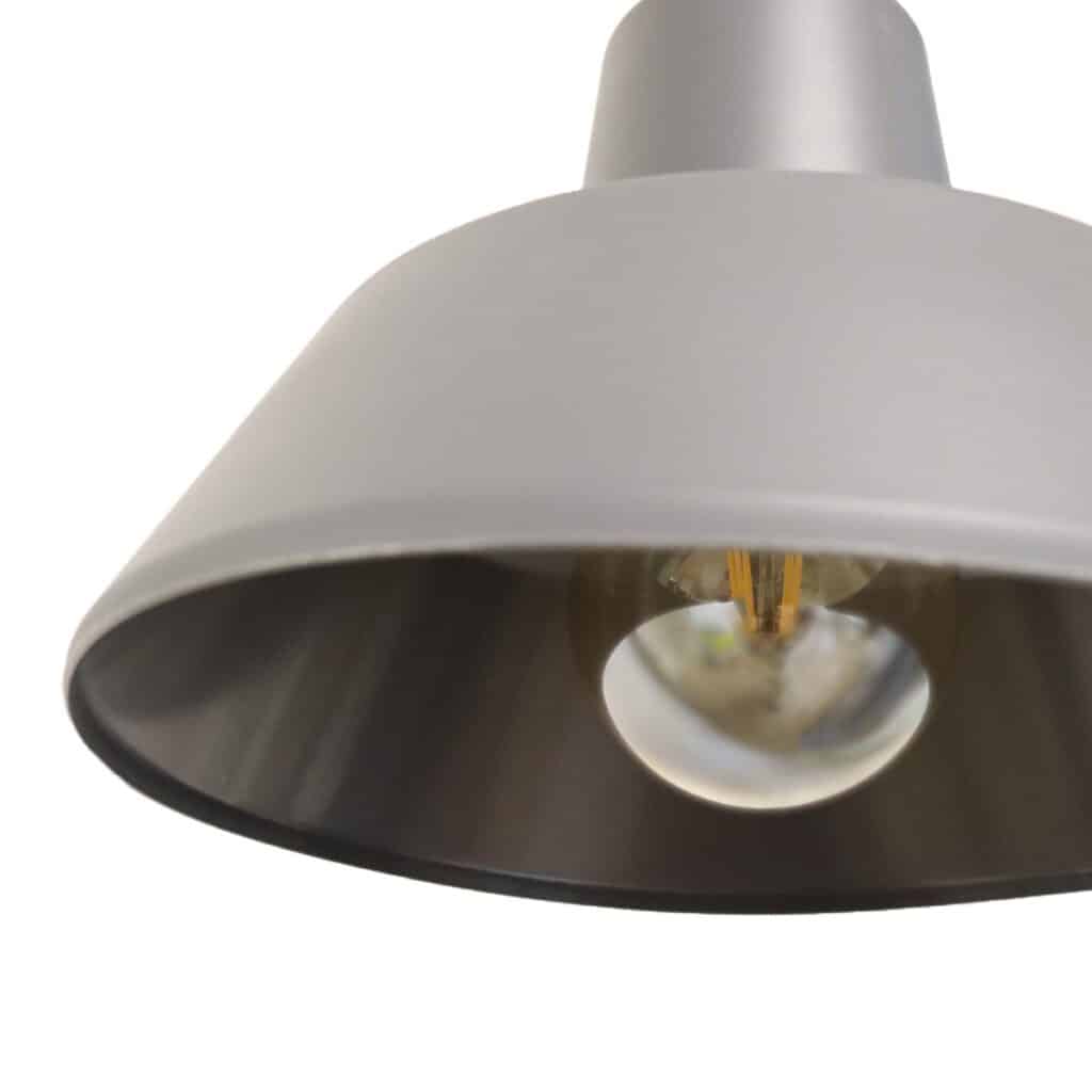 Lámpara de exterior moderna de estilo industrial, perfecta para iluminar entradas y jardines.