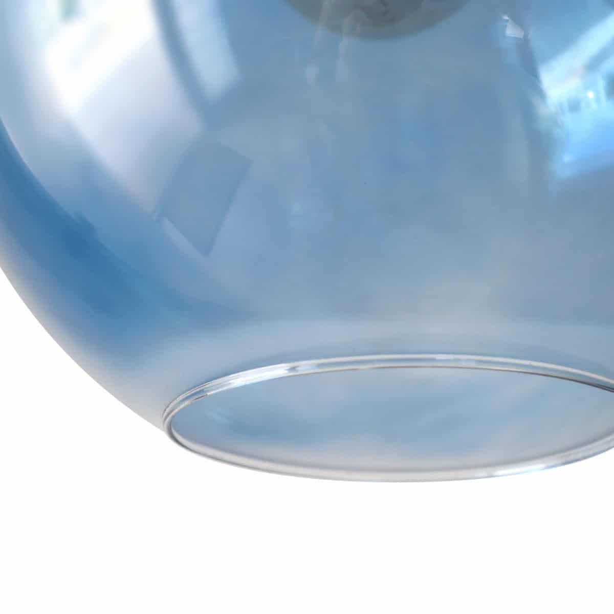 2. Recubrimiento de baños en aluminio y acero inoxidable en ElsBanys, calidad y durabilidad garantizadas.